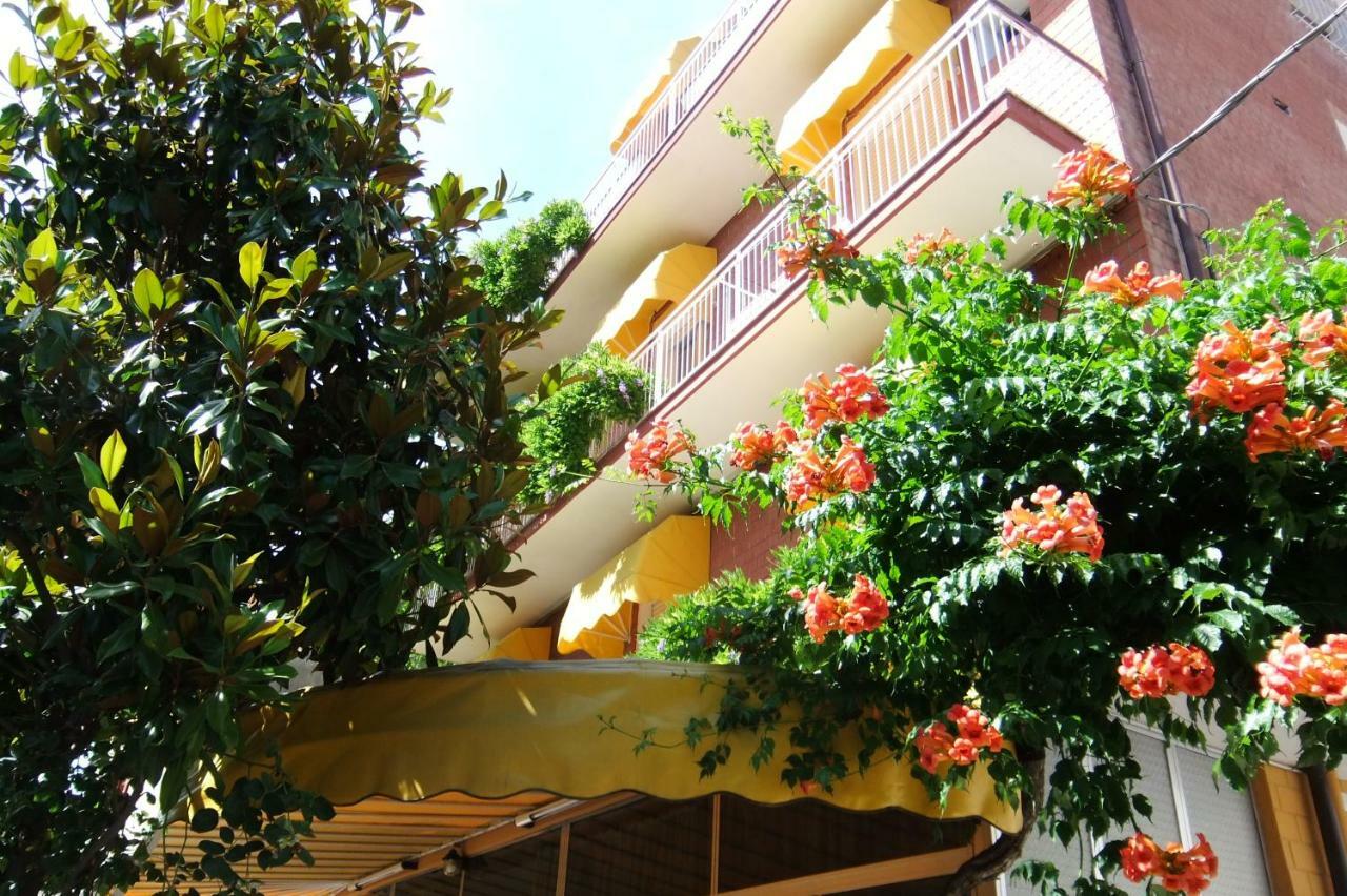 Albergo Villalma Rímini Exterior foto