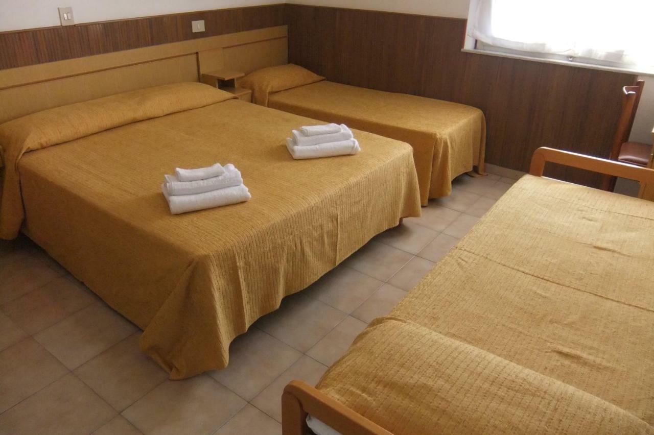 Albergo Villalma Rímini Exterior foto