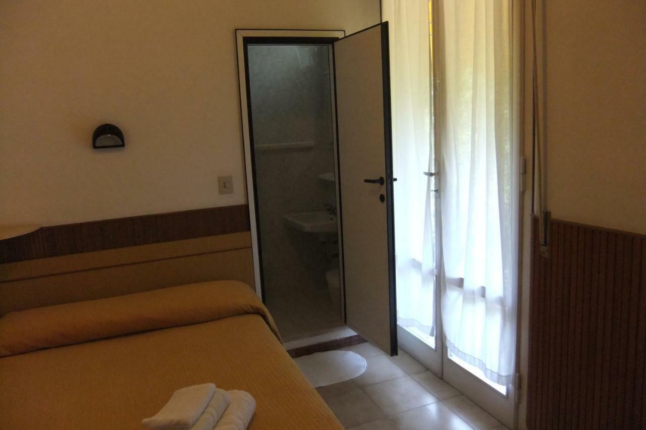 Albergo Villalma Rímini Exterior foto